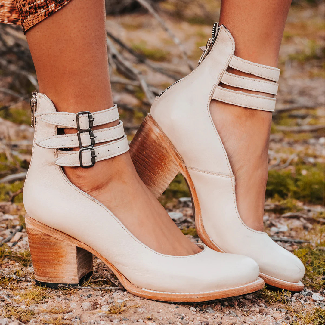 Antiqua | Vintage Classic Heels