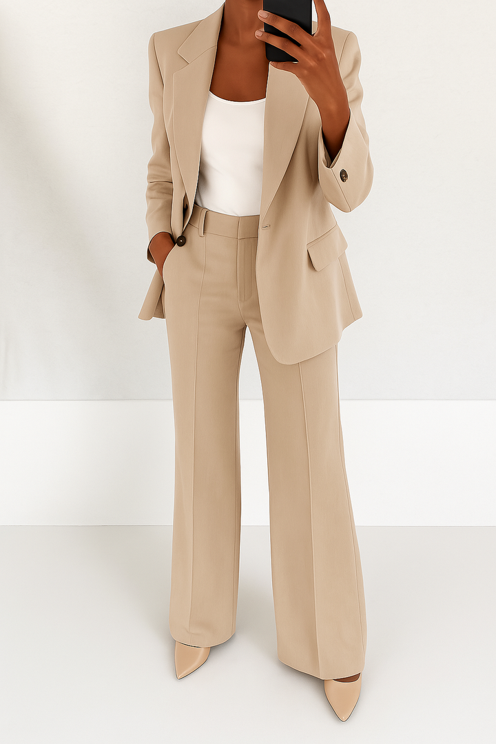 YLONA – POWER ELEGANCE SUIT