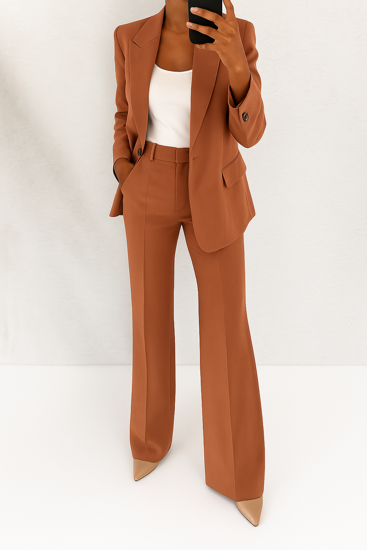 YLONA – POWER ELEGANCE SUIT